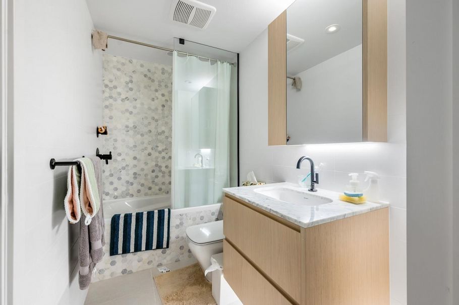 901 1180 Broughton Street Vancouver, BC - 17