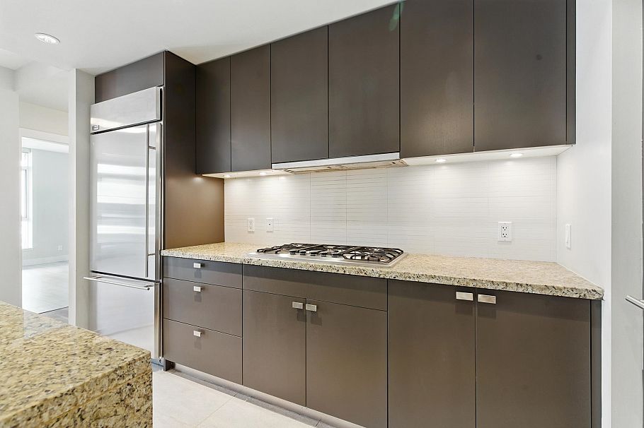 305 6080 Iona Drive Vancouver, BC - 8