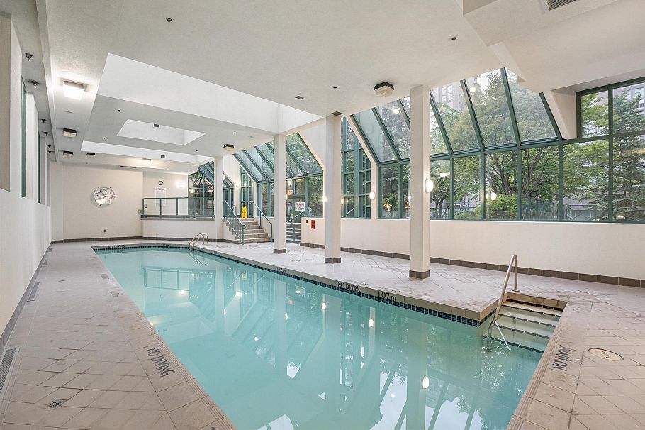 304 939 Homer Street Vancouver, BC - 13