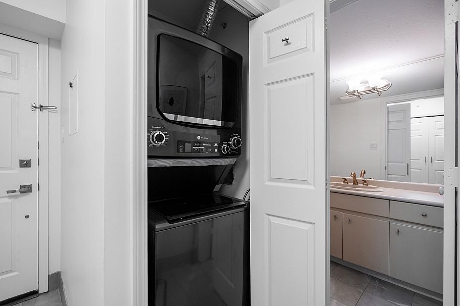 301 1159 Main Street Vancouver, BC - 31