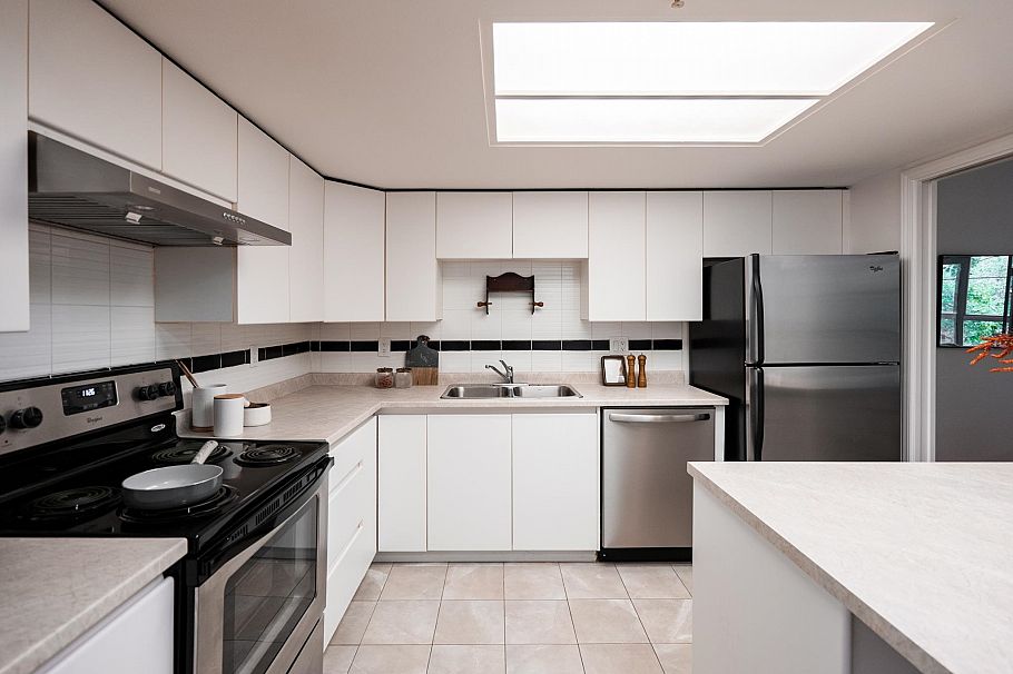 301 1159 Main Street Vancouver, BC - 20