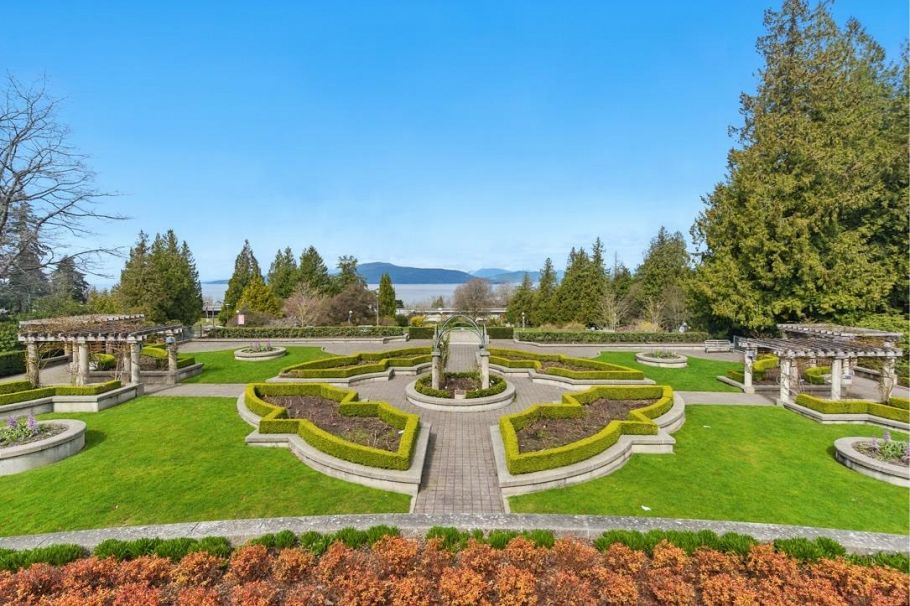 305 6080 Iona Drive Vancouver, BC - 29