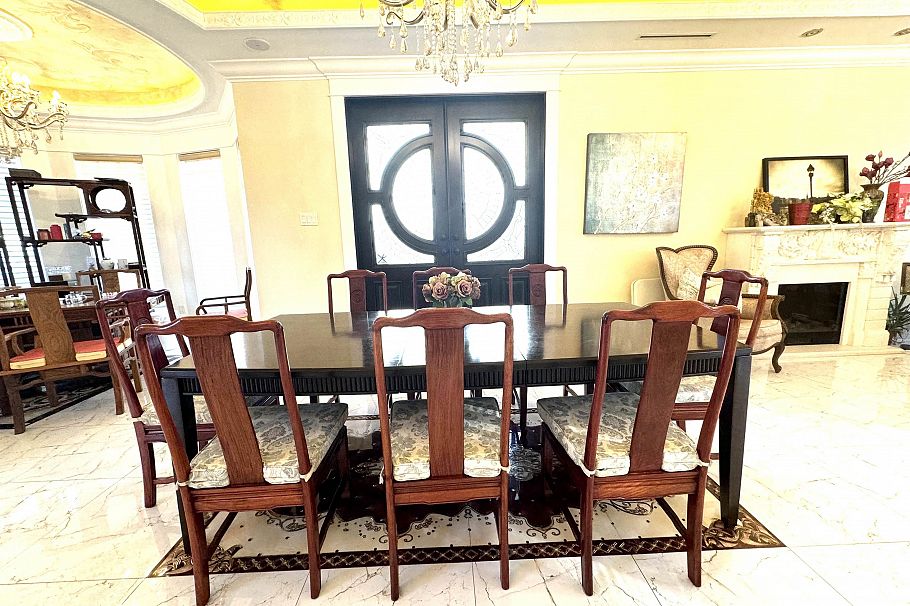 1562 W 40th Avenue Vancouver, BC - 5