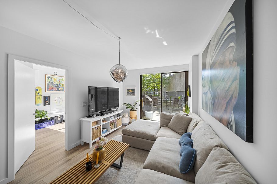 302 210 E 5th Avenue Vancouver, BC - 8