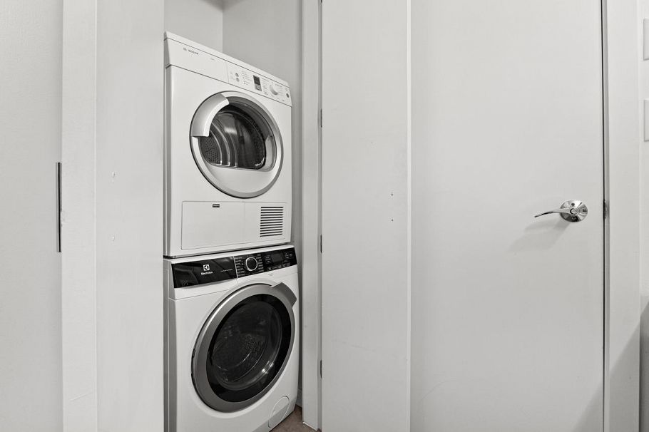 703 2528 Maple Street Vancouver, BC - 15