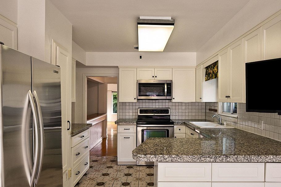 2869 Venables Street Vancouver, BC - 16