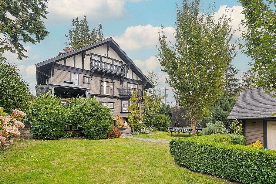 745 Grand Boulevard North Vancouver, BC - 34