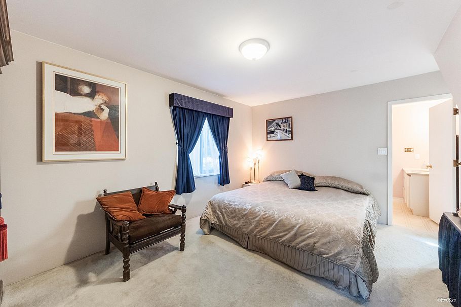 2141 W 47th Avenue Vancouver, BC - 9