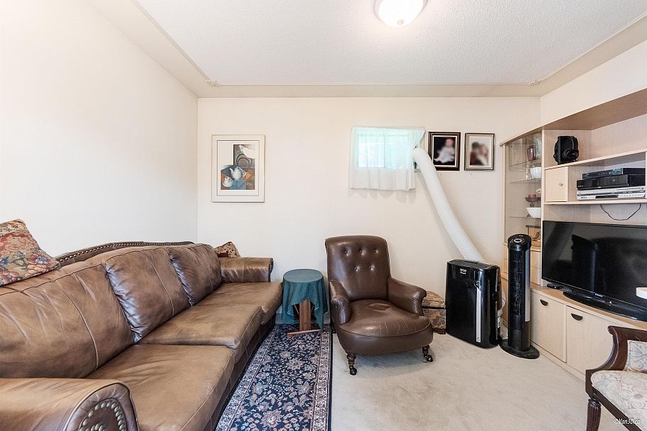 2141 W 47th Avenue Vancouver, BC - 23