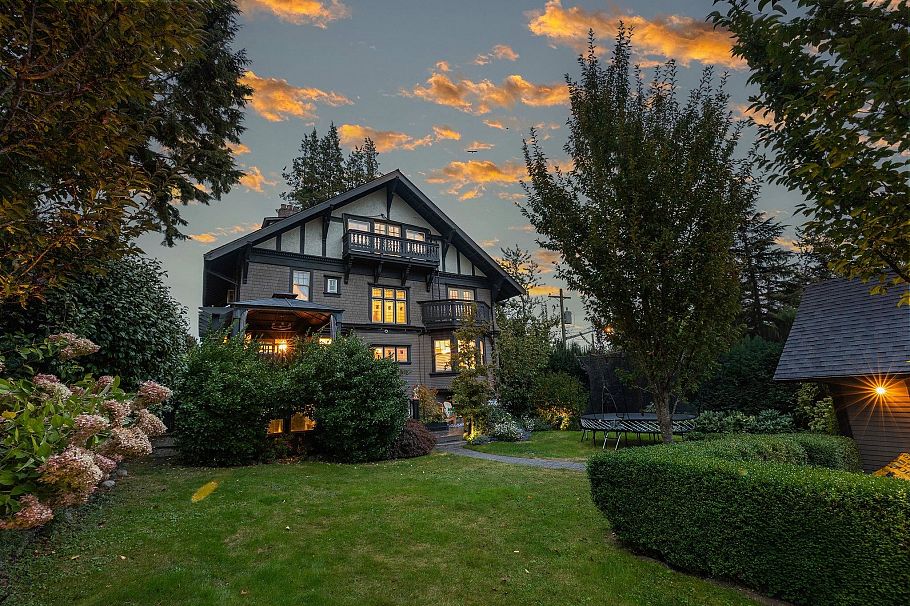 745 Grand Boulevard North Vancouver, BC - 39