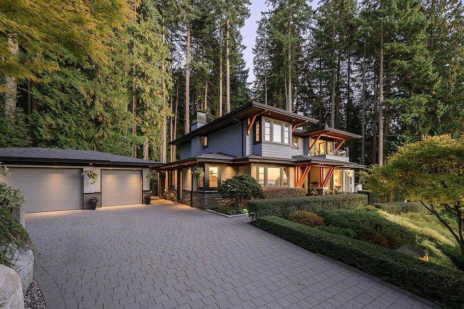 4120 St. Marys Avenue North Vancouver, BC - 1