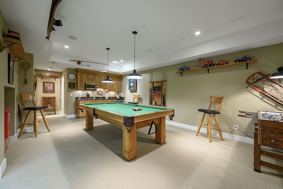 4120 St. Marys Avenue North Vancouver, BC - 32