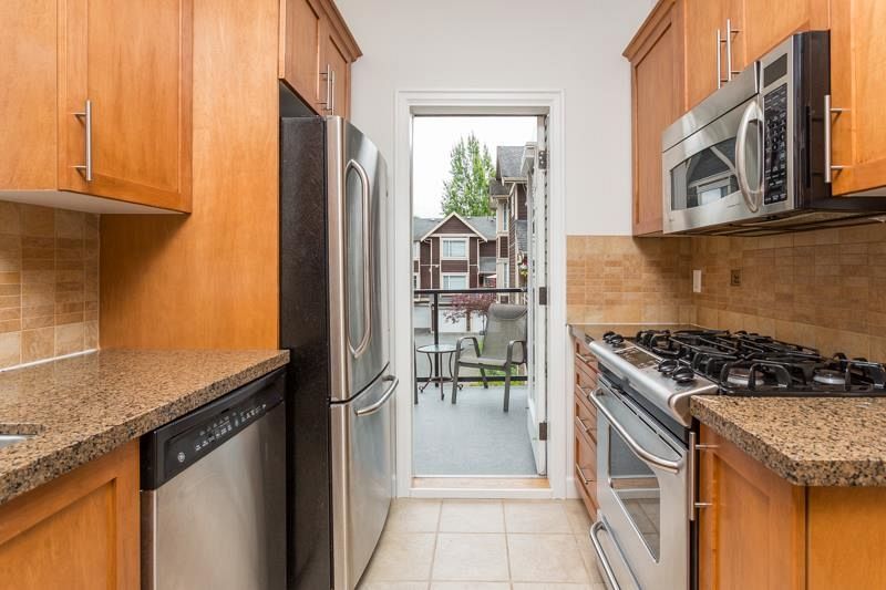 10 3150 Sunnyhurst Road North Vancouver, BC - 7