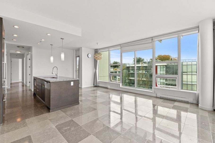 703 2528 Maple Street Vancouver, BC - 12