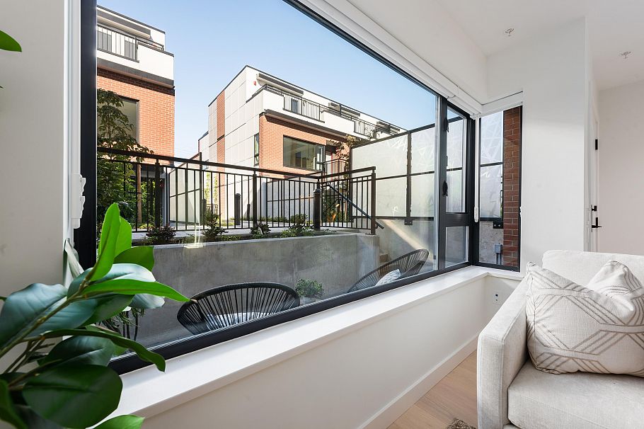 134 473 W 28th Avenue Vancouver, BC - 9