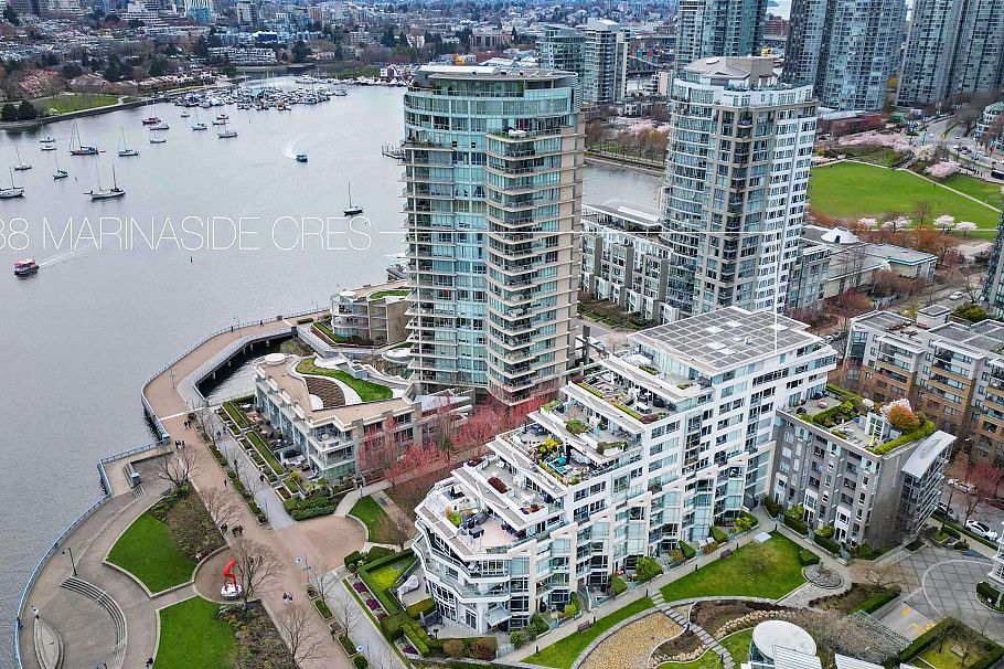 906 1288 Marinaside Crescent Vancouver, BC - 1