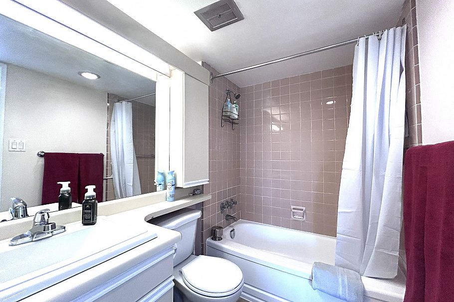 303 4691 W 10th Avenue Vancouver, BC - 23