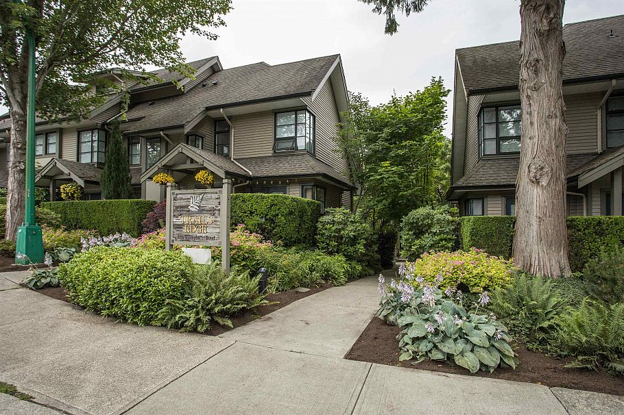 10 3150 Sunnyhurst Road North Vancouver, BC - 34