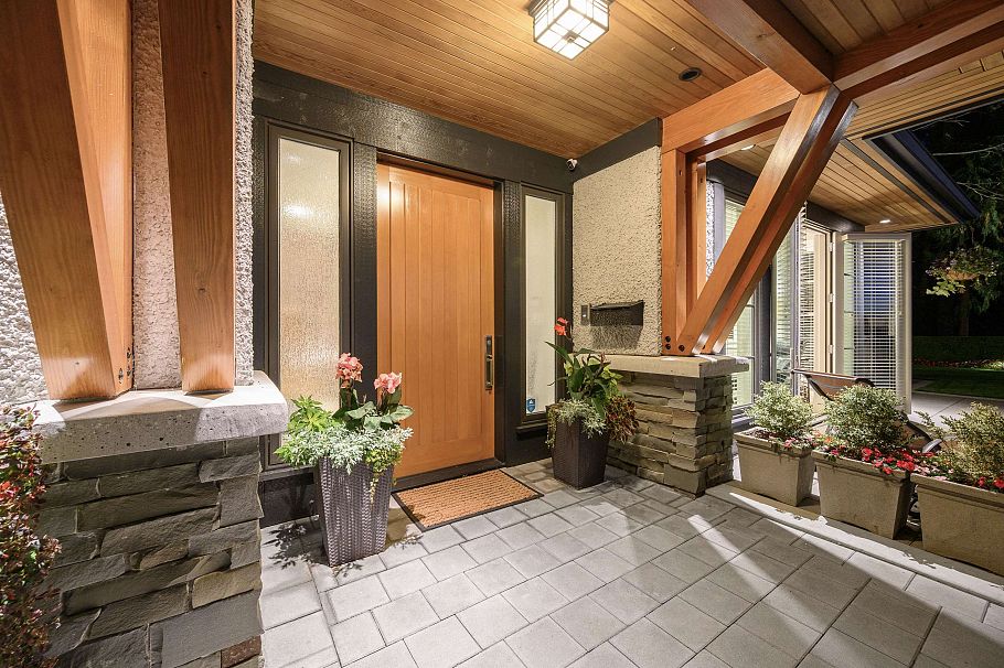 4120 St. Marys Avenue North Vancouver, BC - 5