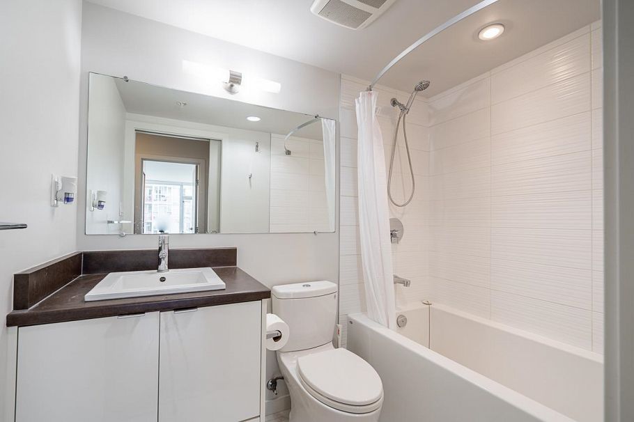 816 161 W Georgia Street Vancouver, BC - 17