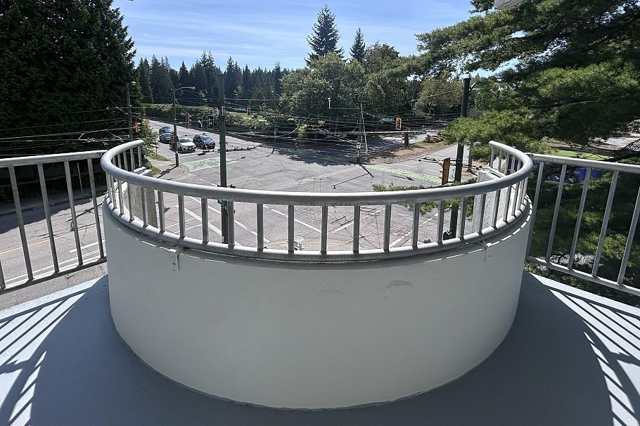 303 4691 W 10th Avenue Vancouver, BC - 12