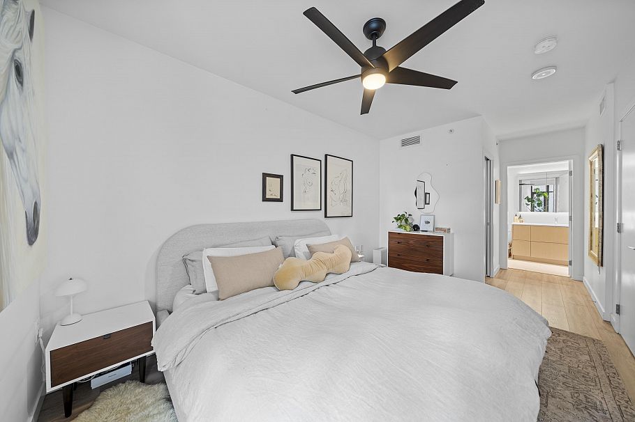 302 210 E 5th Avenue Vancouver, BC - 12