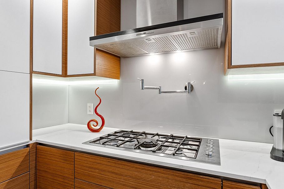 2420 Edgemont Boulevard North Vancouver, BC - 15