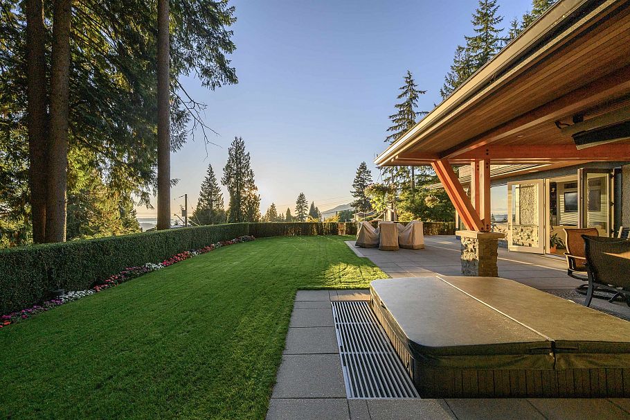 4120 St. Marys Avenue North Vancouver, BC - 4