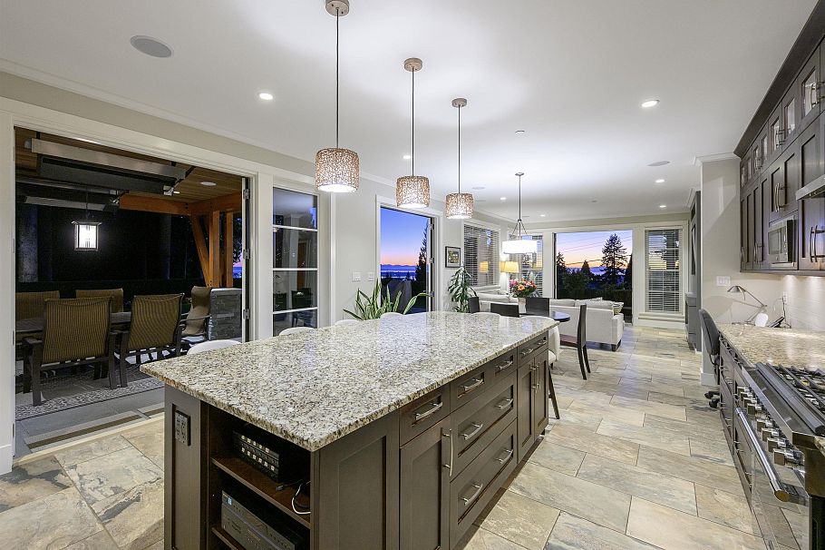 4120 St. Marys Avenue North Vancouver, BC - 14