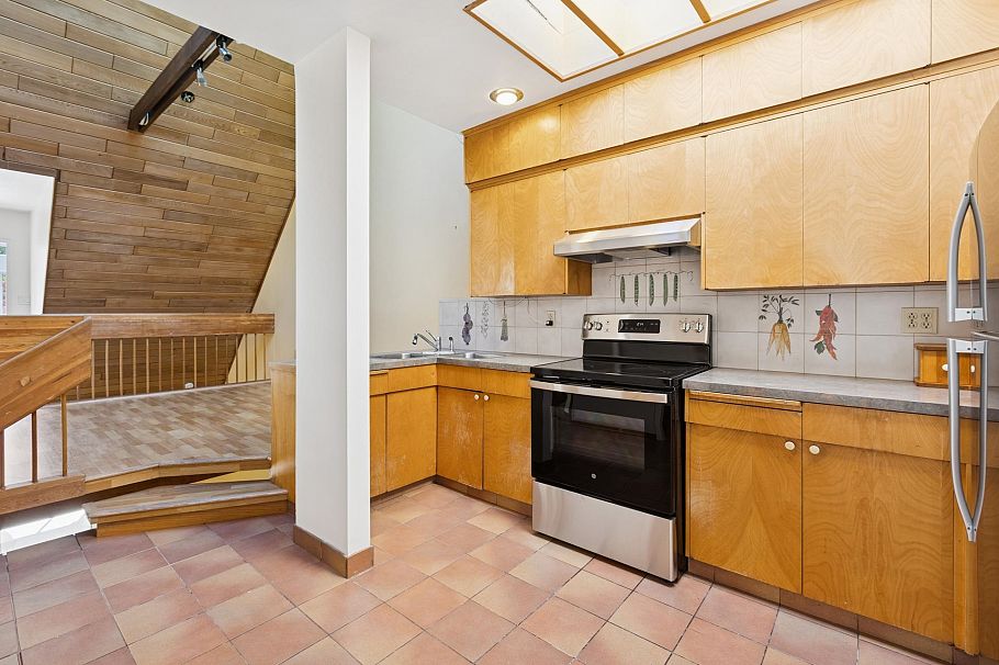 1491 Dempsey Road North Vancouver, BC - 16