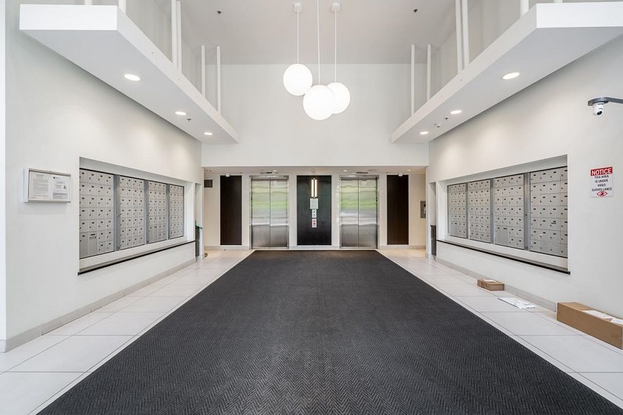 211 3660 Vanness Avenue Vancouver, BC - 25