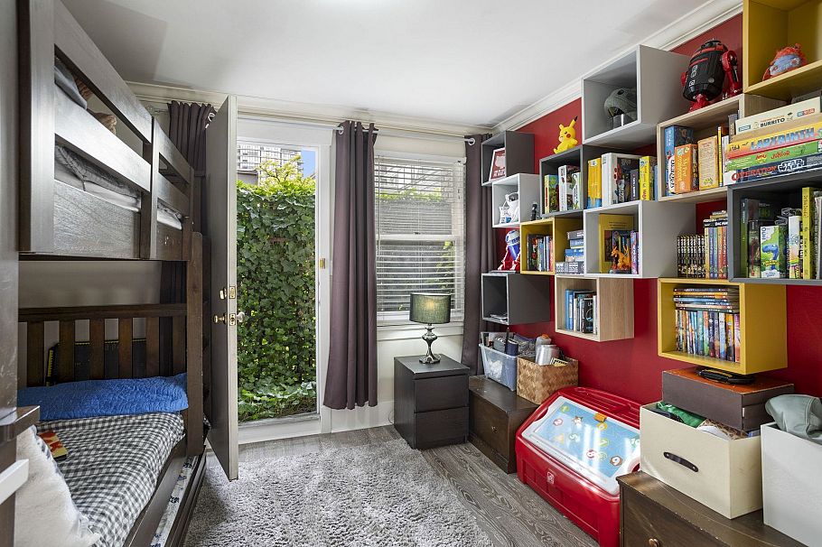 1365 W 7th Avenue Vancouver, BC - 15