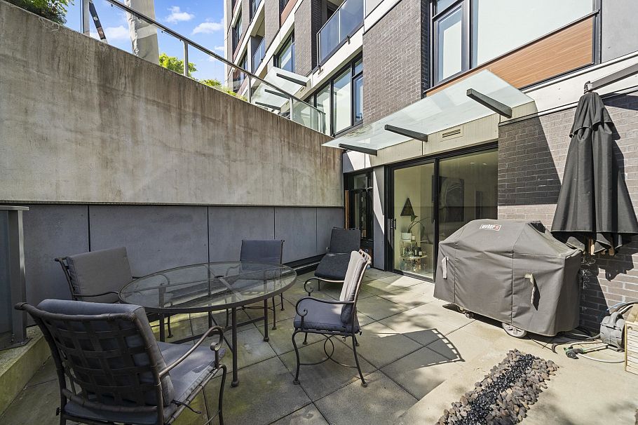 302 210 E 5th Avenue Vancouver, BC - 17