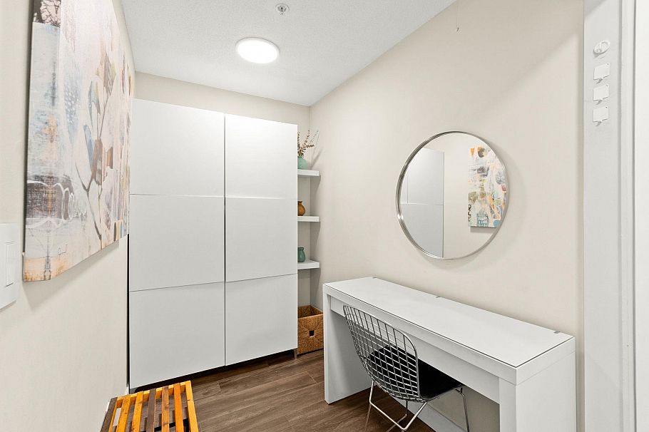 410 124 W 3rd Street North Vancouver, BC - 18