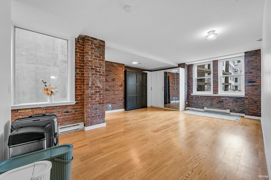 301 233 Abbott Street Vancouver, BC - 7