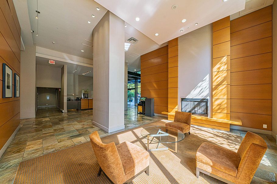 2105 909 Mainland Street Vancouver, BC - 4