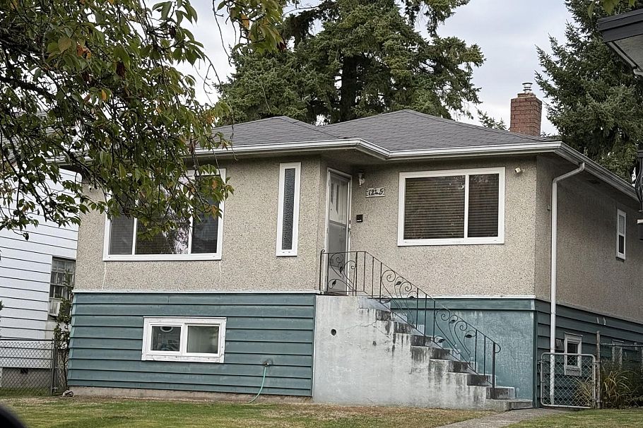 1245 E 51 Avenue Vancouver, BC - 1