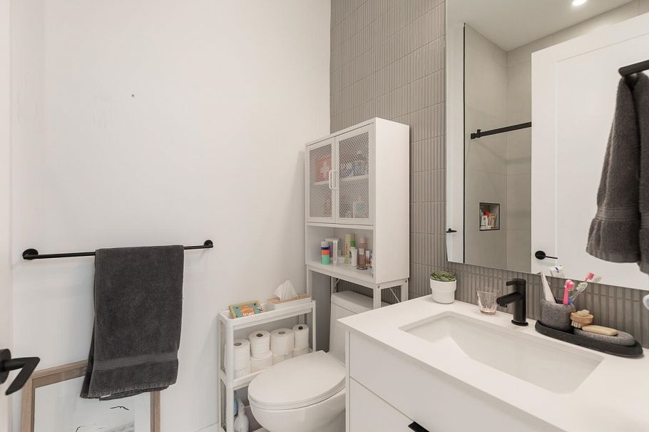 1438 E 17th Avenue Vancouver, BC - 21