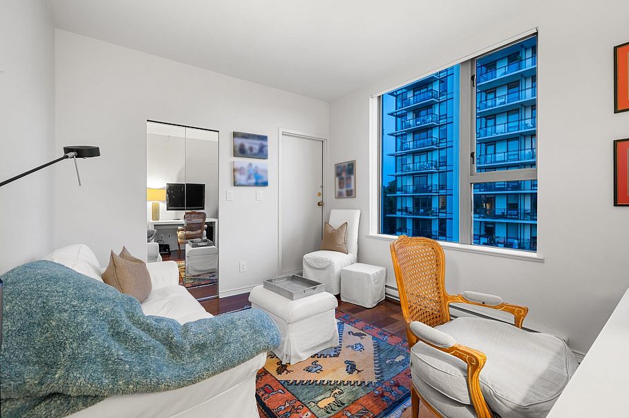 700 1788 W 13th Avenue Vancouver, BC - 20