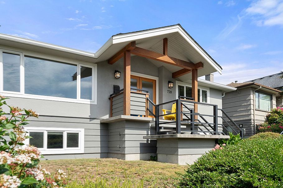 728 E 6th Street North Vancouver, BC - 2