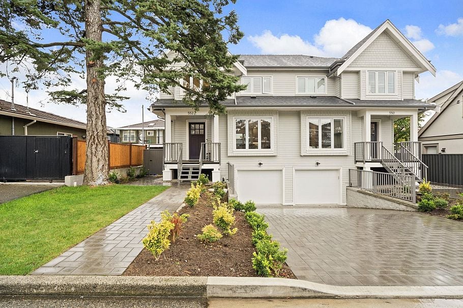 552 E 58th Avenue Vancouver, BC - 18