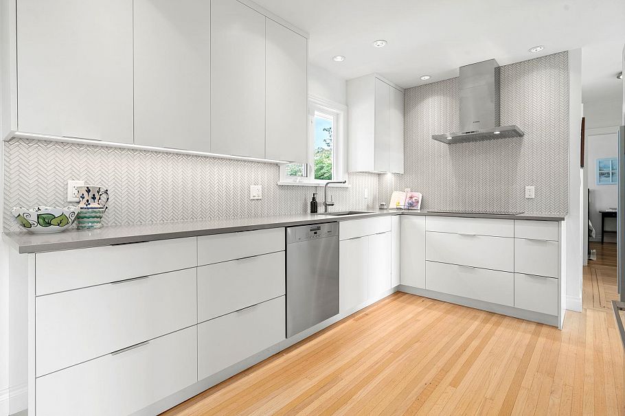 728 E 6th Street North Vancouver, BC - 12