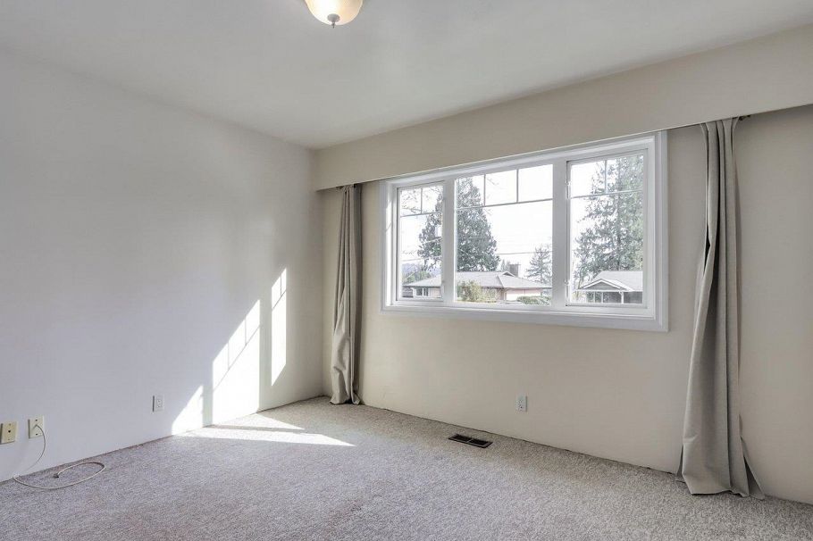 2984 Plymouth Drive North Vancouver, BC - 18