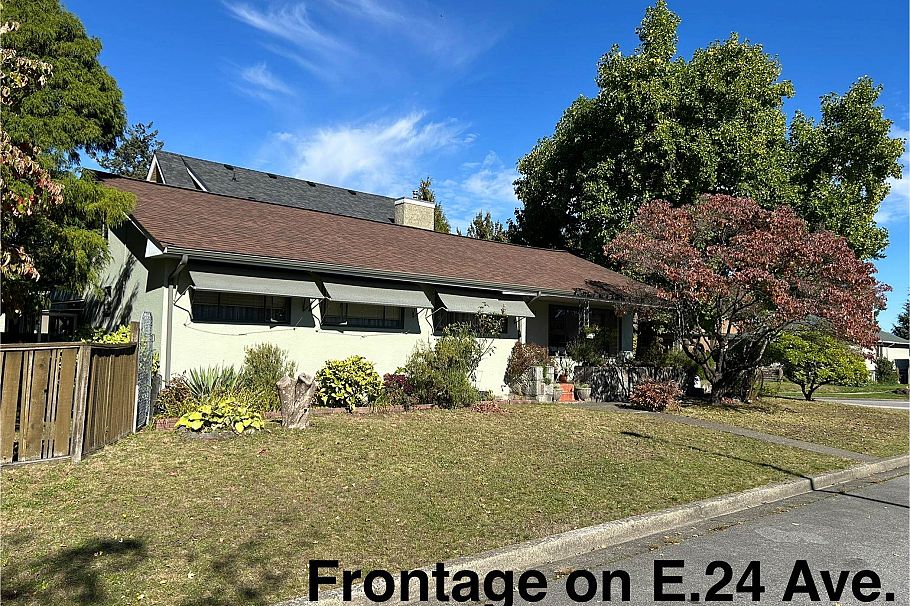 3625 E 24th Avenue Vancouver, BC - 2