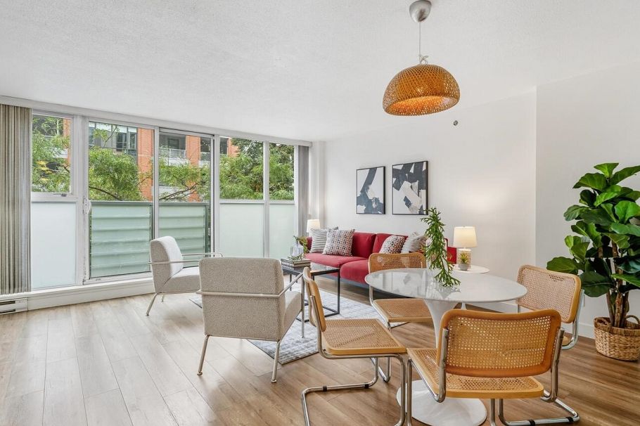 209 168 Powell Street Vancouver, BC - 10