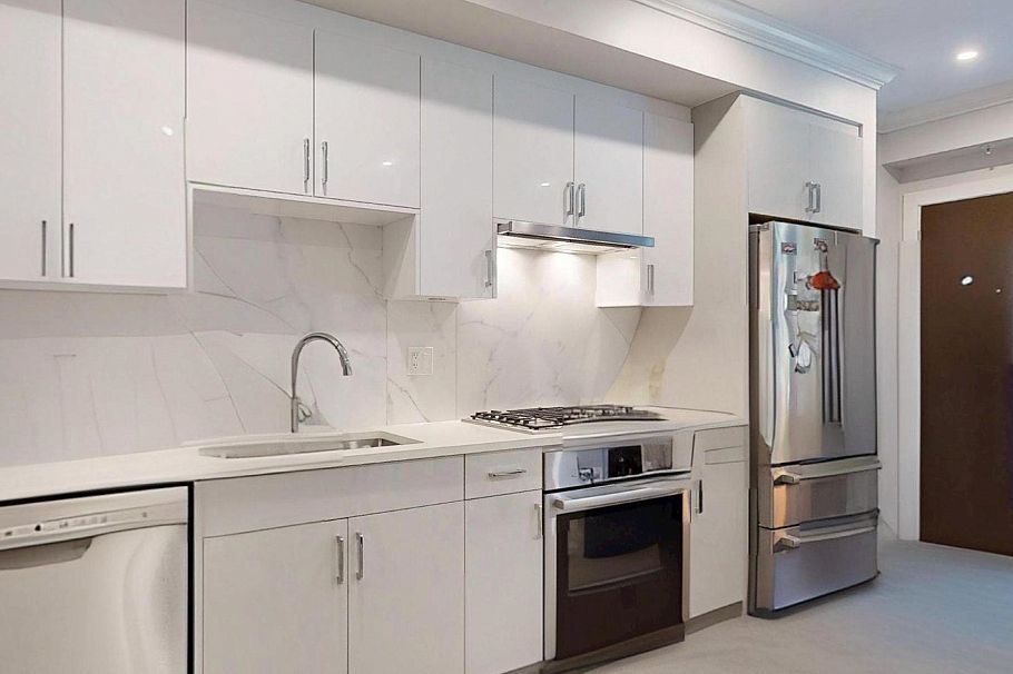 38 7567 Oak Street Vancouver, BC - 35