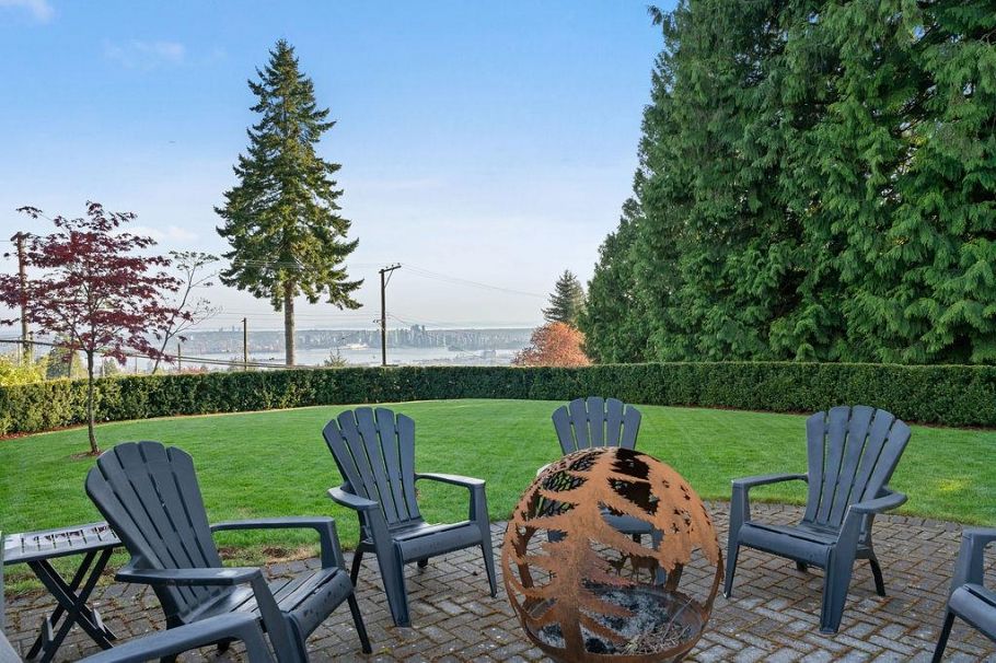 105 Monte Vista Court North Vancouver, BC - 4