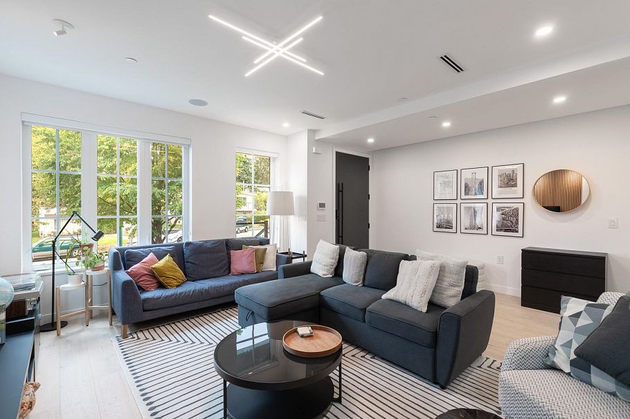 1438 E 17th Avenue Vancouver, BC - 5