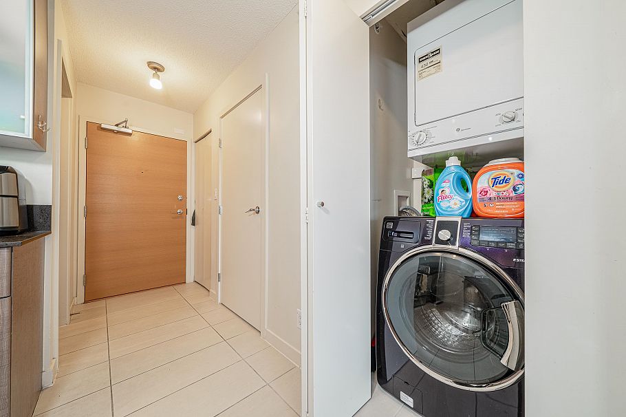 2105 909 Mainland Street Vancouver, BC - 6