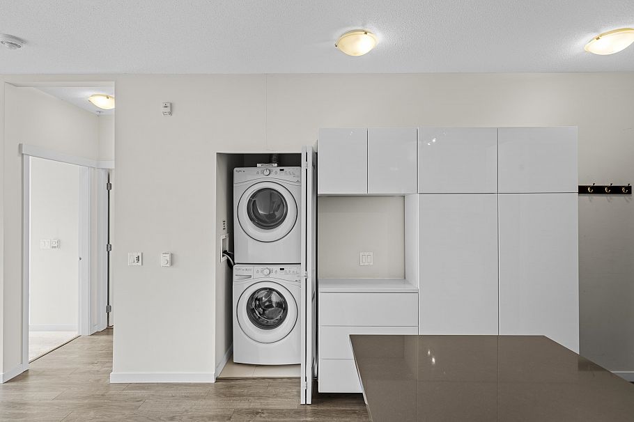 101 2665 Mountain Highway North Vancouver, BC - 26